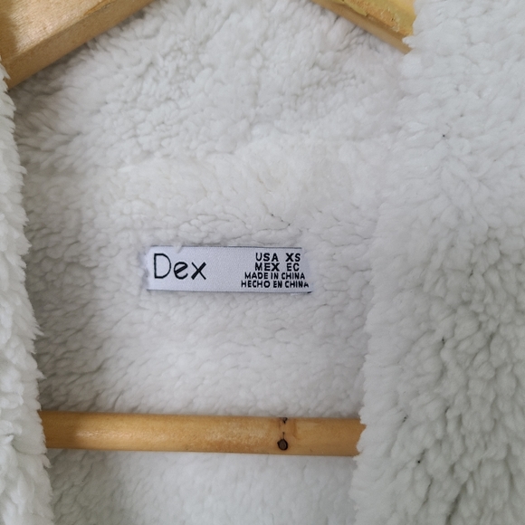 Cardigan - Picture 2 of 3